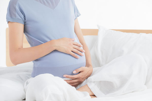 孕妇发现怀孕后初期怎样辨别男宝女宝？(图1)